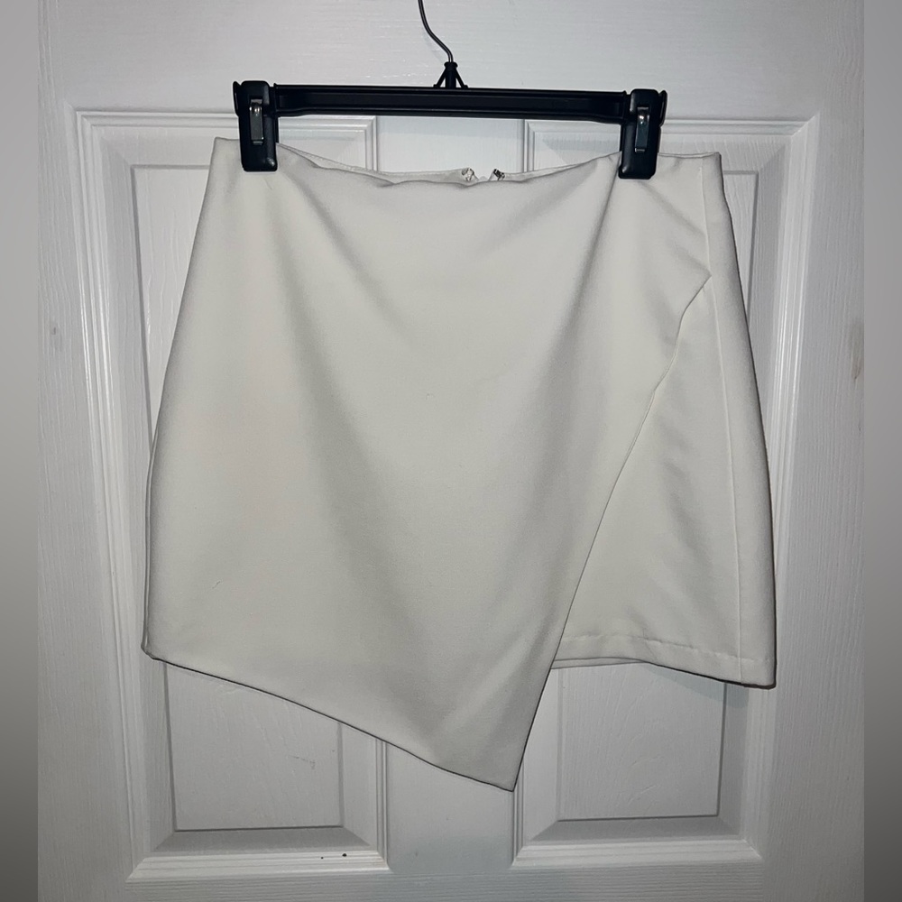 Nasty gal white skirt